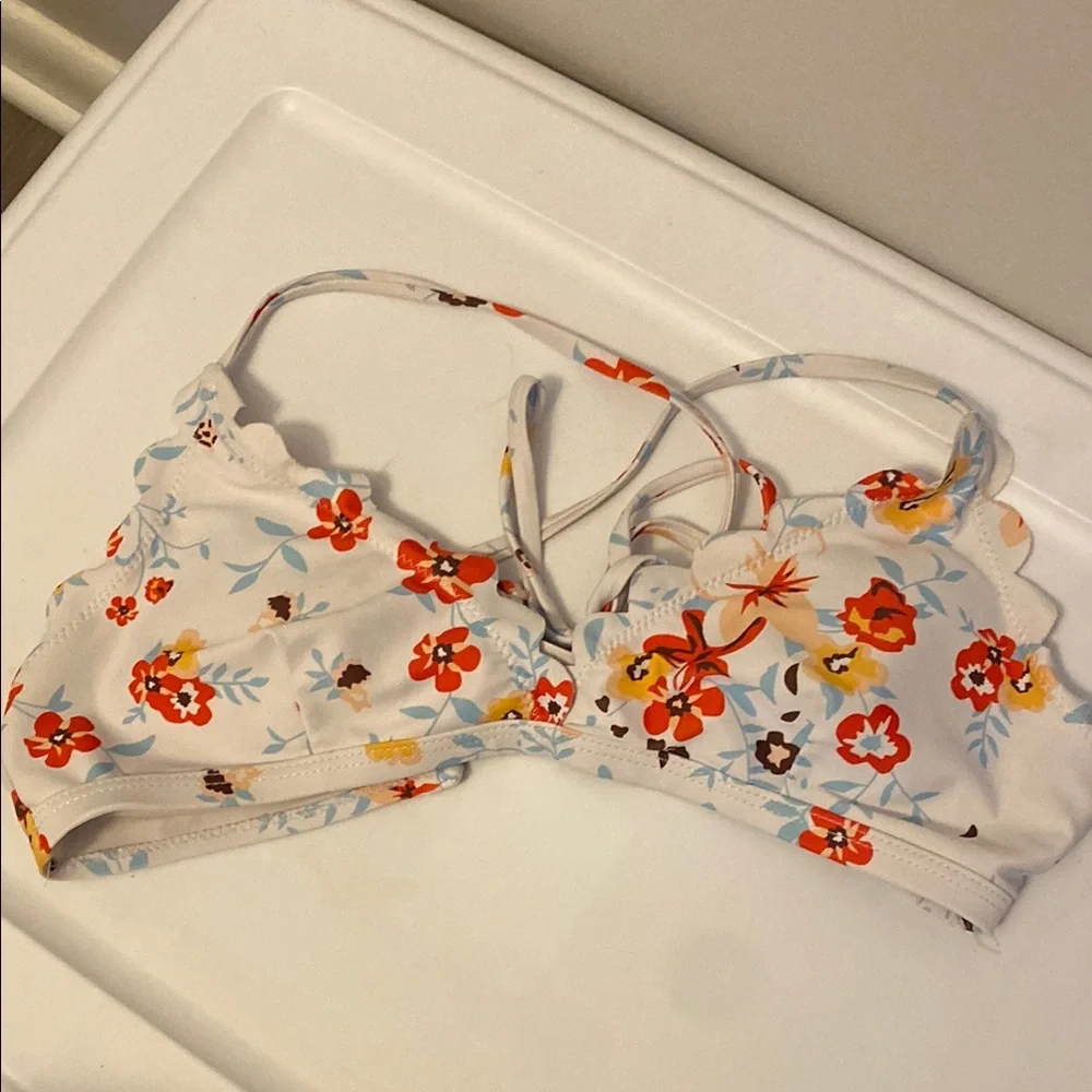 Women’s bikini top size medium - Picture 1 of 2